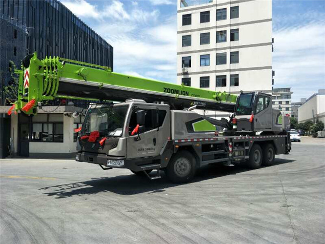 金牛区跨街广告牌的高空安装注意事项